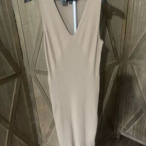 Elegant Beige Sleeveless Dress